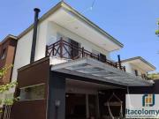 Casa mobiliada à venda no Condomínio Sambaqui, em Juquehy