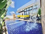 Casa Mobiliada com 3 Dormitórios e Piscina à Venda no...