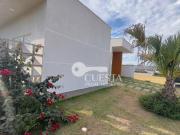 Casa mobiliada, com 3 dormitórios sendo 01 suíte, à...