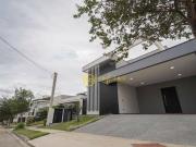 Casa Mobiliada com 3 quartos sendo todos com suítes à...