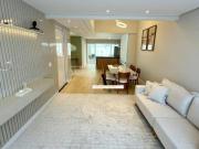 Casa mobiliada com 4 dormitórios à venda, 289 m² por R$...