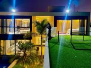 Casa Mobiliada com Arquitetura Impecável Condomínio...