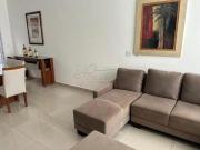 Casa mobiliada de 128m² com 02 quartos sendo 01 suíte...