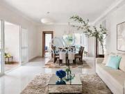 Casa mobiliada para Venda no Condomínio Campos de Santo...