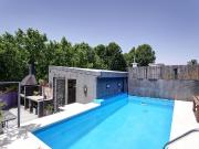 CASA MODERNA 223m2 PISCINA y GARAGE BAZURCO 2800