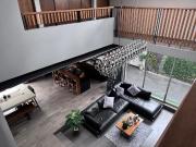 Casa moderna 4 recámaras todas con baño calle privada...