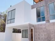 CASA MODERNA, A ESTRENAR, COTO DE 10 DIAS, EXCELENTE...