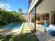 Casa moderna à venda na praia de Juquehy 5 suítes e...