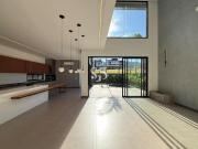 CASA MODERNA À VENDA NA REGIÃO DO ALPHAVILLE CAMPINAS,SP