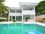 Casa moderna à venda no Condomínio Costão de Pernambuco...