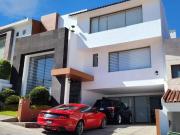 CASA MODERNA BOSQUE DE TZALAM ESMERALDA