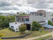 Casa Moderna com 3 suítes à Venda no Parque dos Alecrins...