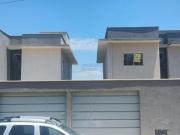 CASA MODERNA COM QUINTAL