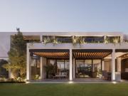 CASA MODERNA CON ACABADOS DE LUJO, EL CAMPANARIO...