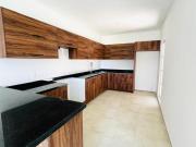 Casa Moderna con Alberca en Zona de Alta Plusvalía