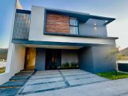 Casa moderna, con iluminación natural lista para...
