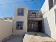 Casa moderna con paneles solares · Privada San Remo,...