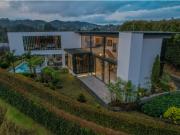 CASA MODERNA CON PISCINA EN LAS PALMAS VENTA