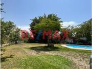 Casa Moderna Con Piscina Y Gran Terreno En Venta –...