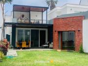 Casa Moderna de 2 pisos en – Miraflores – Urbanización...