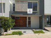 Casa Moderna de 3 Niveles en Coto Galarza, Capital Norte...