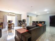 Casa moderna de 4 dormitorios en venta