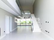 Casa Moderna de Alto Padrão em Condomínio Fechado com...