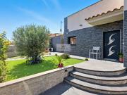 Casa moderna de planta baja con Piscina y Licencia...