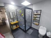 Casa moderna dentro de fraccionamiento en el centro