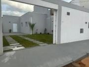 Casa Moderna e Reformada à Venda – QS 08, Areal – Águas...