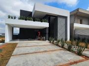 Casa moderna em condomínio fechado completo