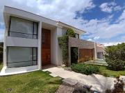 Casa en alquiler, Puembo, Sector Arrayanes, Quito