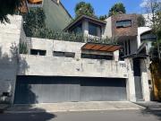 CASA MODERNA EN BOSQUES DE LAS LOMAS EE