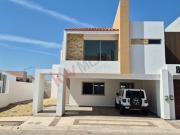 Casa Moderna en Culiacán: Lujo y Confort Exclusivo
