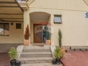 Casa Moderna en Huechuraba con Jardín y Quincho