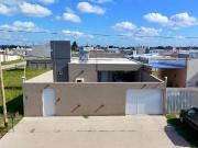 Casa Moderna En Loteo Las Lilas