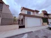 CASA MODERNA EN RENTA CON AMENIDADES PREMIUM EN REAL...