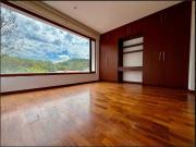 Casa con jardin en renta en Pillagua Cumbayá Quito Ecuador