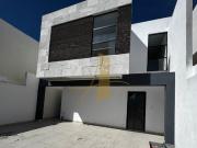 Casa Moderna en Venta al Norte de Saltillo con Salida...