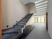 Casa moderna en venta de 4 recamaras en cluster con...