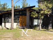 Casa moderna en Venta en Costa Esmeralda