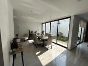 Casa Moderna en Venta en Fraccionamiento Bambú –...