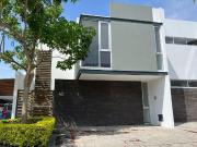 Casa moderna en Venta en Orbara Residencial Bosques de...