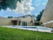 Casa Moderna en Venta, en Privada de la Colonia Vista... Casa Moderna en Venta, en Privada de la Colonia Vista...