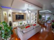 CASA MODERNA EN VENTA SECTOR POMASQUI 179M2