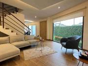 CASA MODERNA EN VENTA URBANIZACIÓN SANTA CECÍLIA
