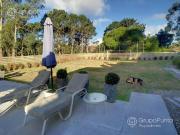 Casa moderna en venta y en alquiler en Parque Burnett,...