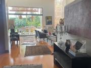 CASA MODERNA EXCELENTES ACABADOS GRAN JARDIN PISCINA