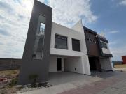 Casa moderna nueva en venta en Cholula Ocotlán