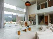 Casa moderna reformada com 4 suítes e cinema – Ville de...